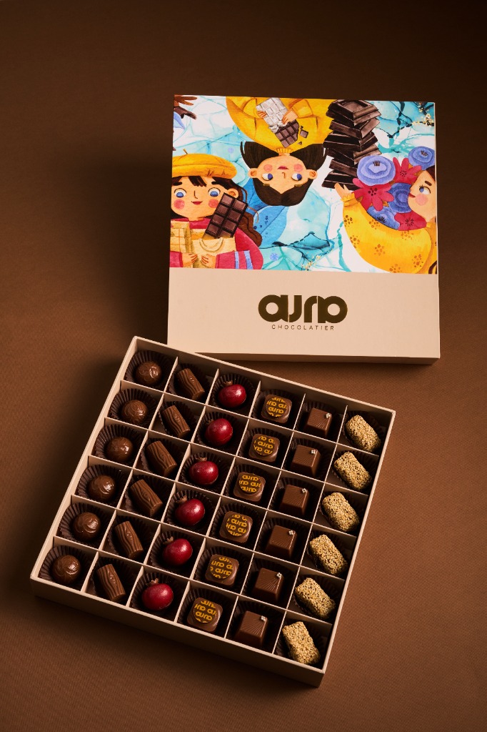 Hand-Drawn Illustration Box